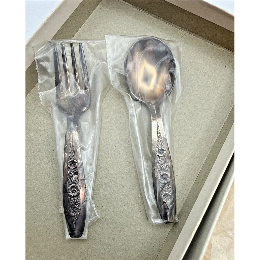 Vtg Rogers & Son Bid'n‎ Tucker Baby Silverware Set bib Fork Spoon Original Box